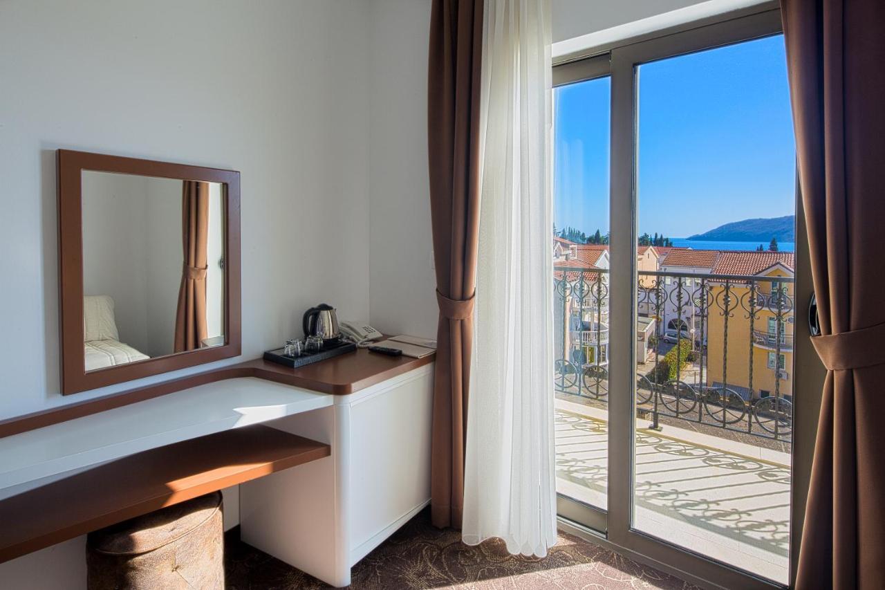Hotel Pozzo Budva Exterior foto